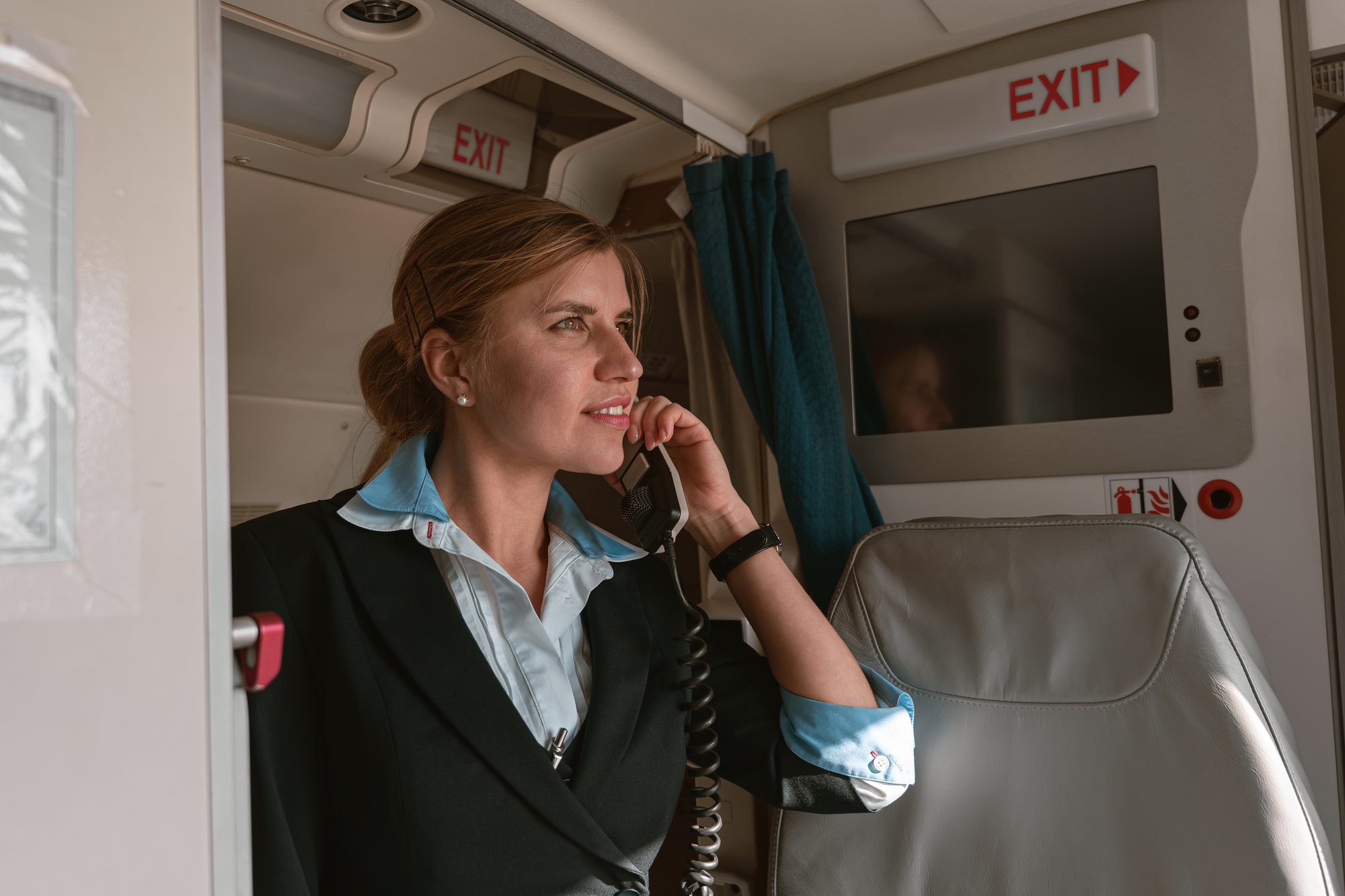 Connected cabin crew
